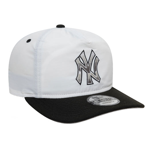 New York Yankee Chrome Logo Golfer