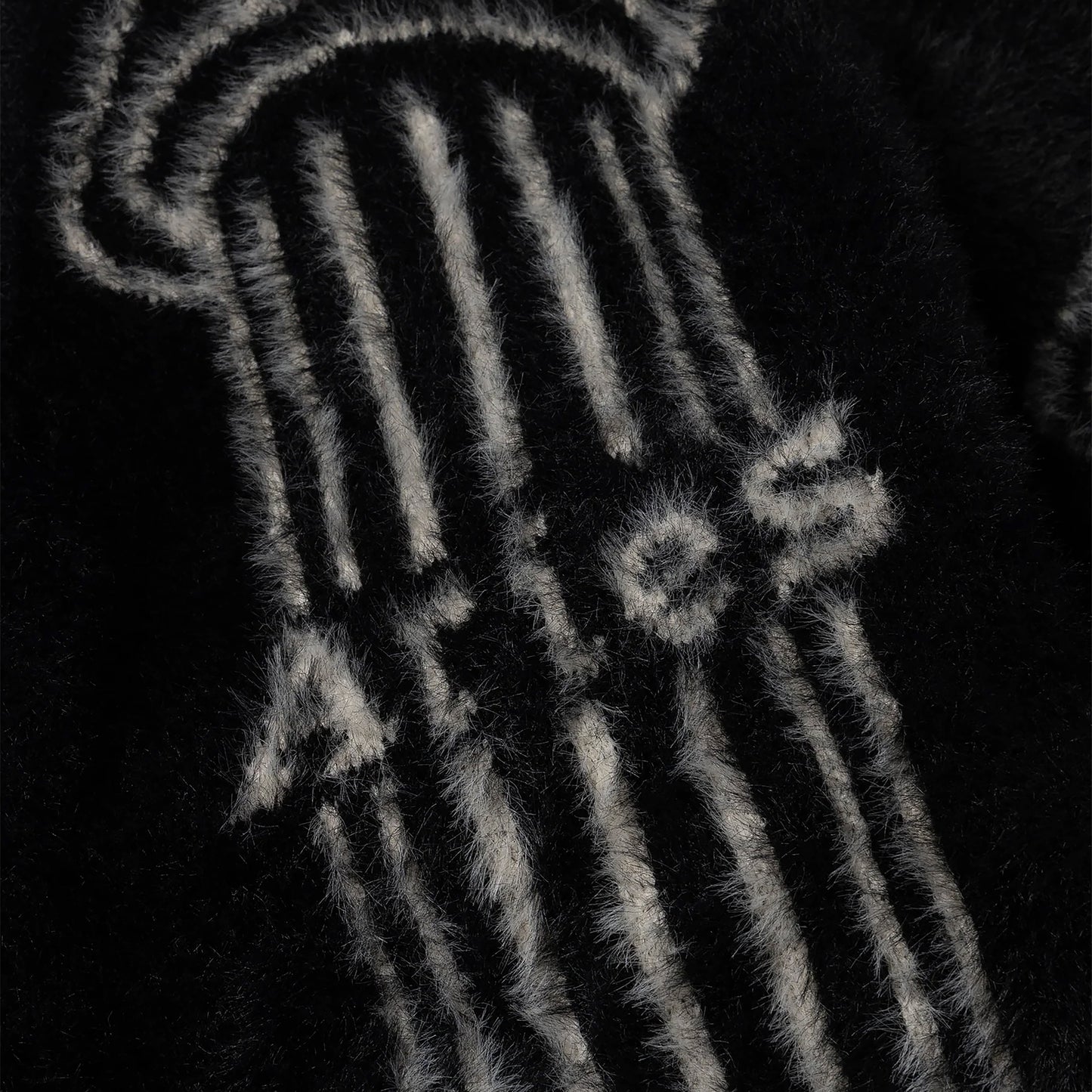 Aries - Oversized Chenille Column Knit - BLACK / Sort - Strik