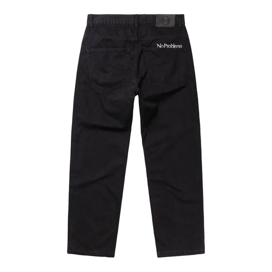 Jeans i vasket sort denim med løst skate-fit og broderet logo på baglommen