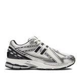 New Balance 1906R Sneakers – Silver/Black (NB.M1906RER)