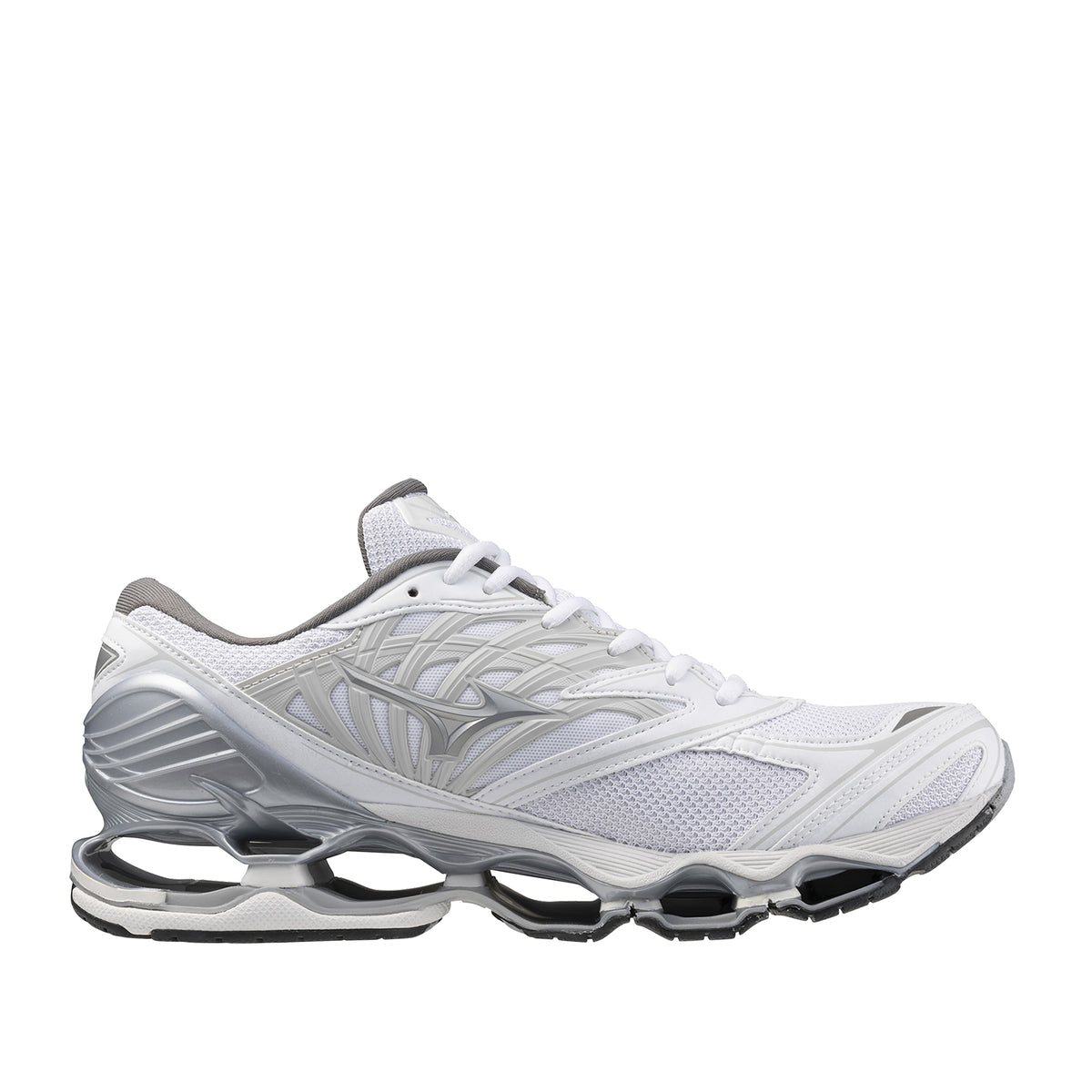 Mizuno Wave Prophecy løbesko i hvid og sølv med synlig Wave-sål