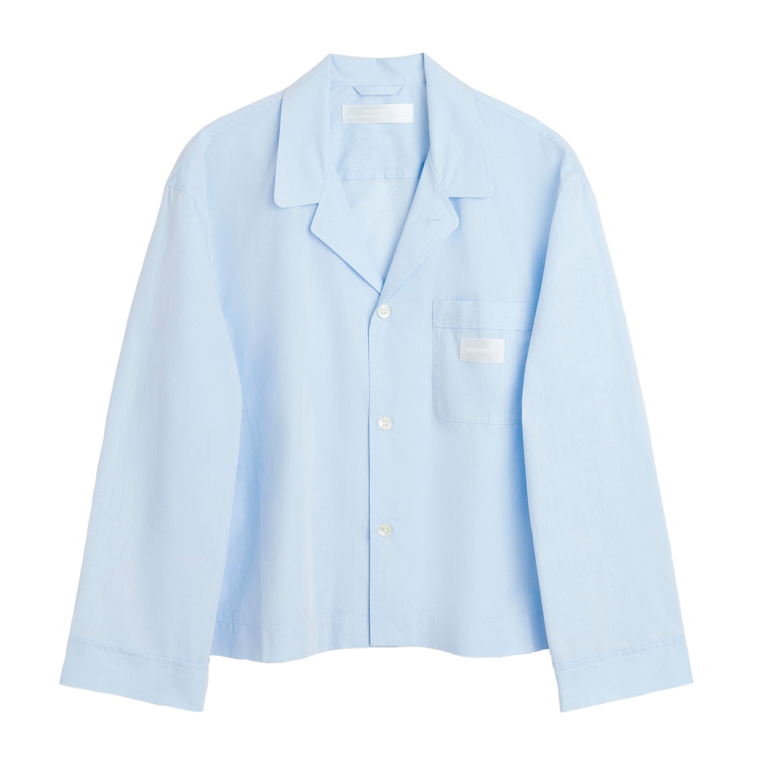 Lyseblå pyjamaskjorte i let bomuld med camp collar, knaplukke og brystlomme, relaxed fit