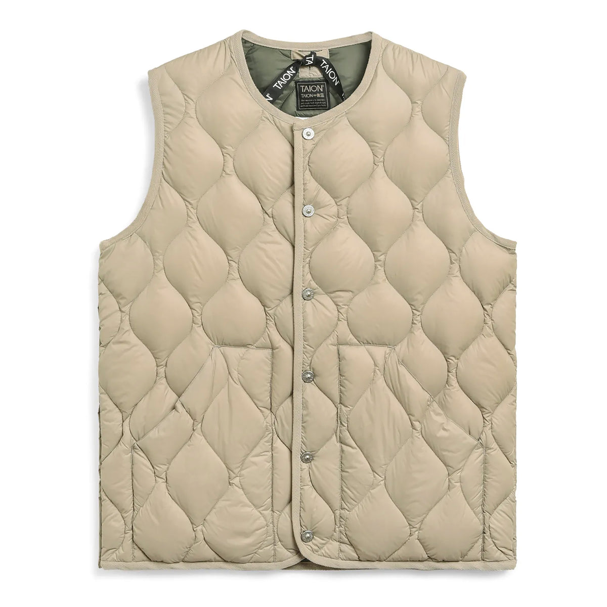 Vendbar quilted vest i beige og olivengrøn med diamond-quilt-mønster og trykknapper