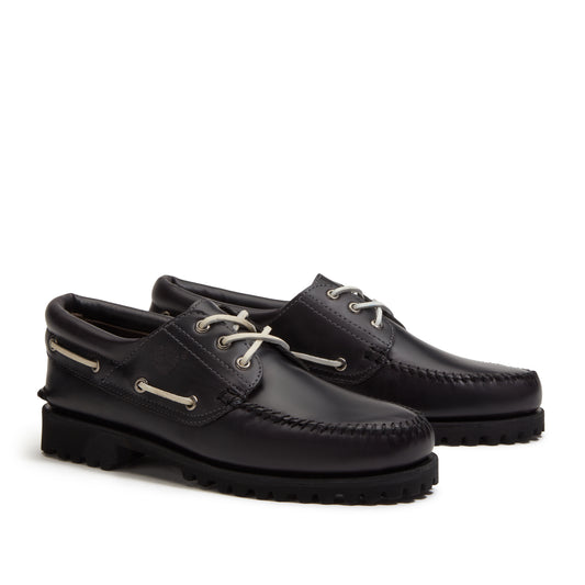 AUTHENTIC BOAT SHOE