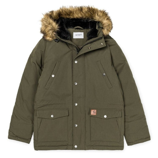 Carhartt WIP parka i olivengrøn med pelskant, quiltet foer og fire lommer