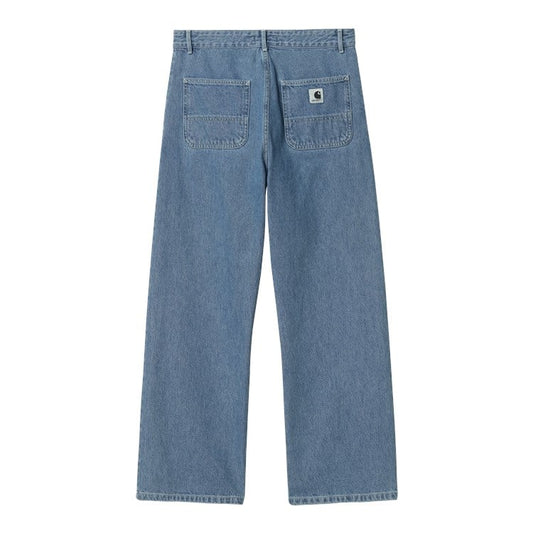 Lys stonewash denim i bredt fit med påsyede baglommer og C-logo patch